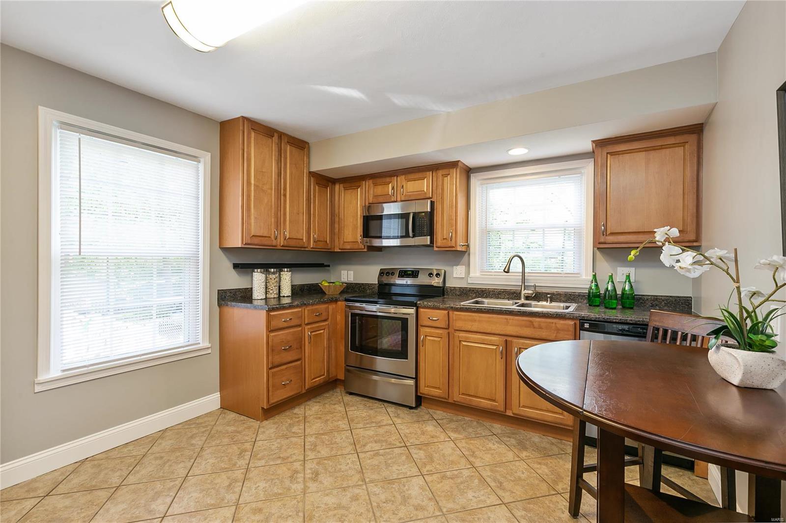 1325 North Berry Road St. Louis, MO 63122 - Photo 12 of 26 Gallery Image 12