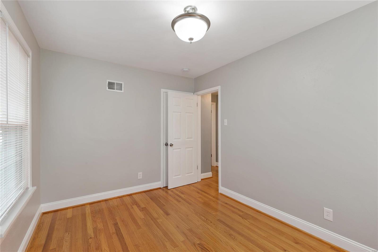 1325 North Berry Road St. Louis, MO 63122 - Photo 19 of 26 Gallery Image 19