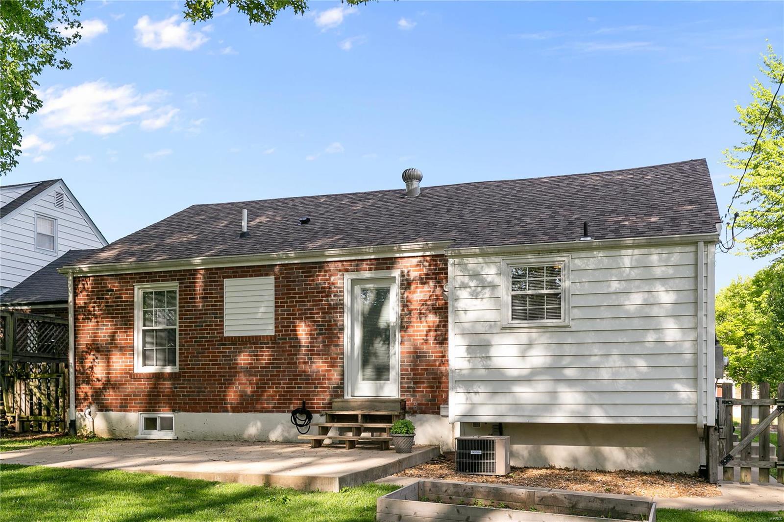 1325 North Berry Road St. Louis, MO 63122 - Photo 6 of 26 Gallery Image 6