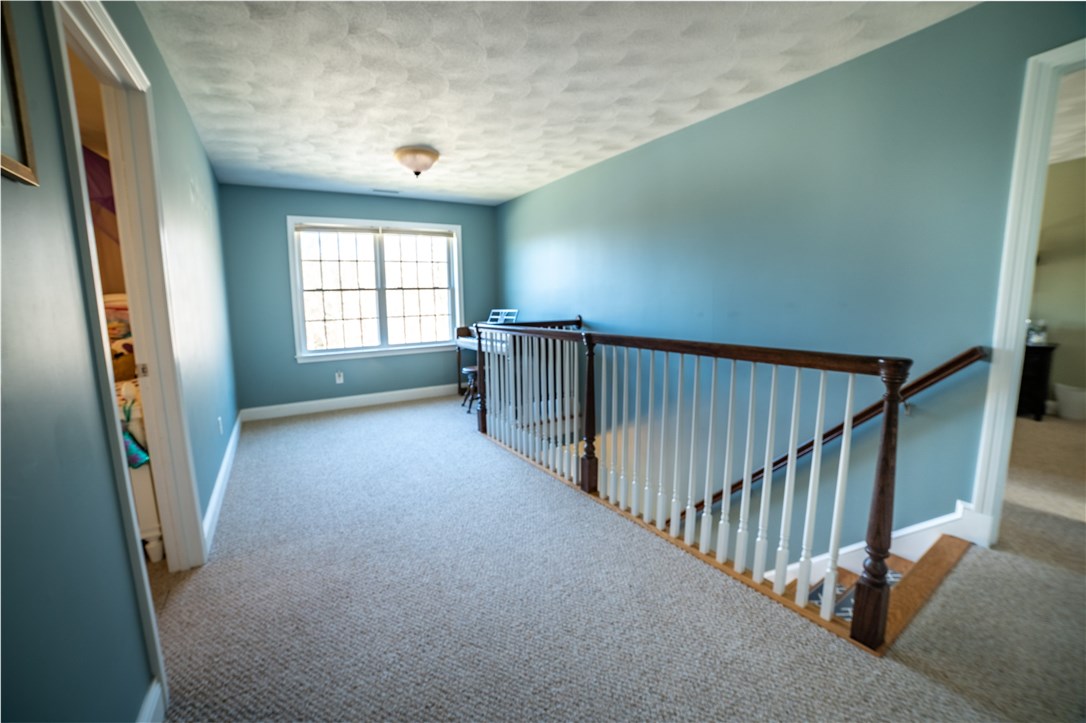 3 Ridgeland Road Smithfield, RI 02917 - Photo 14 of 22