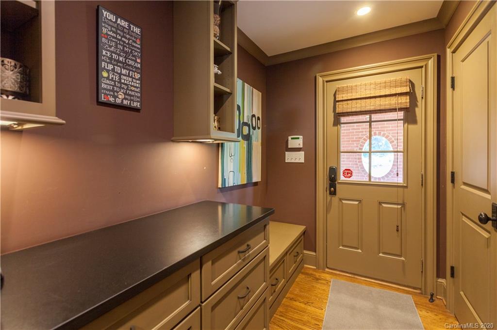 3918 Chevington Road Charlotte, NC 28226 - Photo 17 of 41 Gallery Image 17