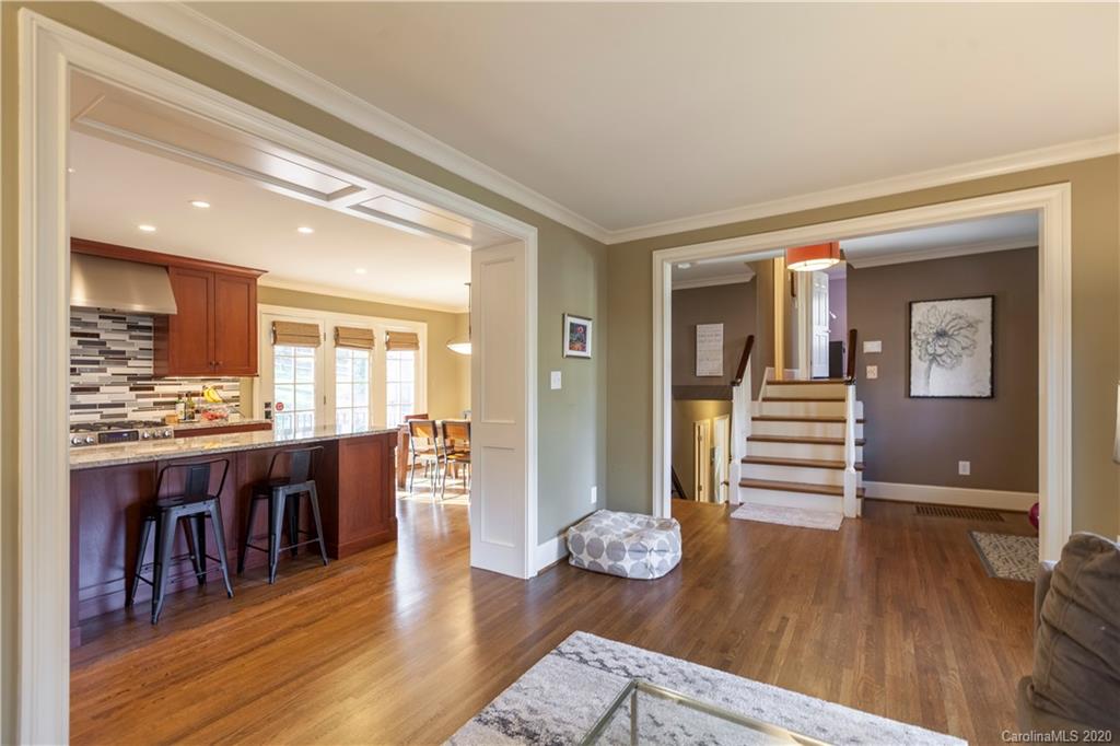 3918 Chevington Road Charlotte, NC 28226 - Photo 6 of 41 Gallery Image 6