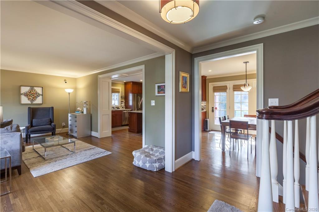 3918 Chevington Road Charlotte, NC 28226 - Photo 7 of 41 Gallery Image 7