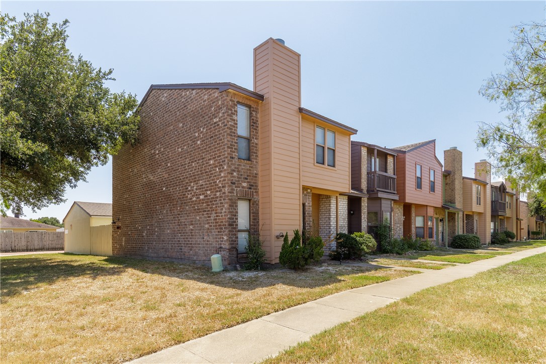 2809 St Joseph Street, Unit A Corpus Christi, TX 78418 - Photo 3 of 36