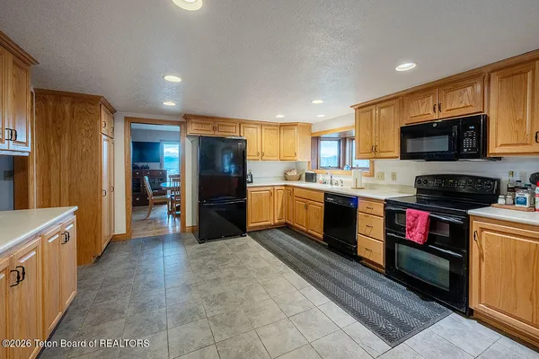 $795,000 | 731 County Road 129, Grover, WY 83122