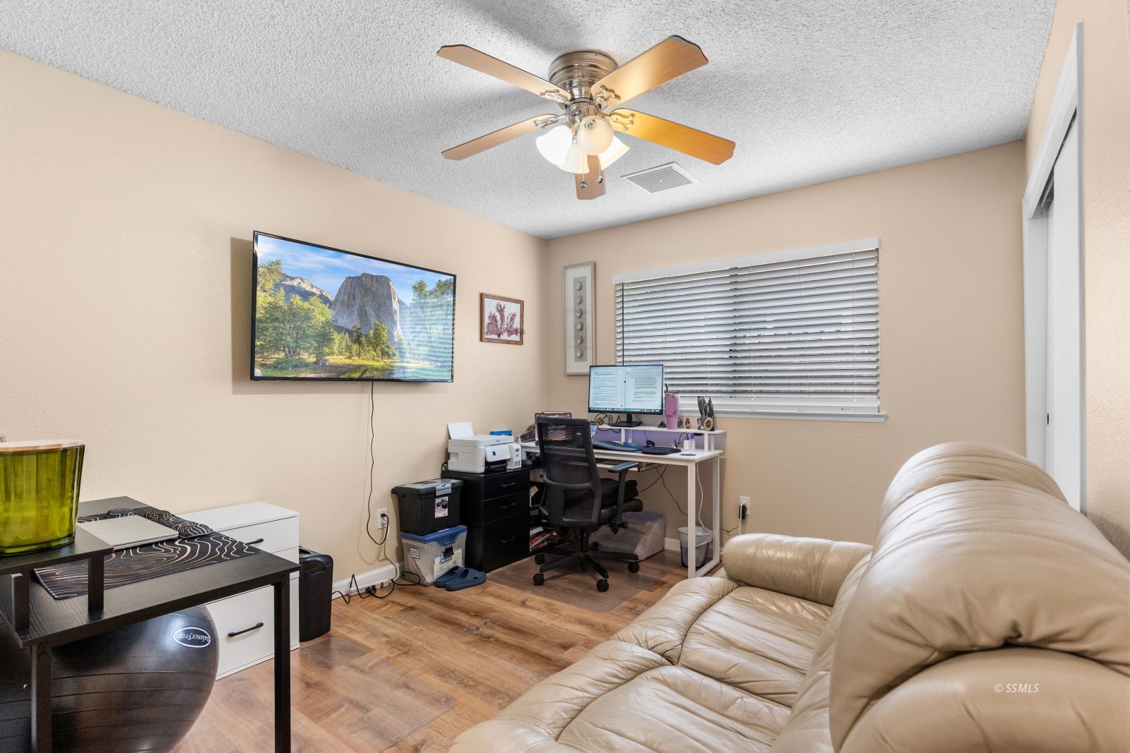 213 East Benson Avenue Ridgecrest, CA 93555 - Photo 25 of 38