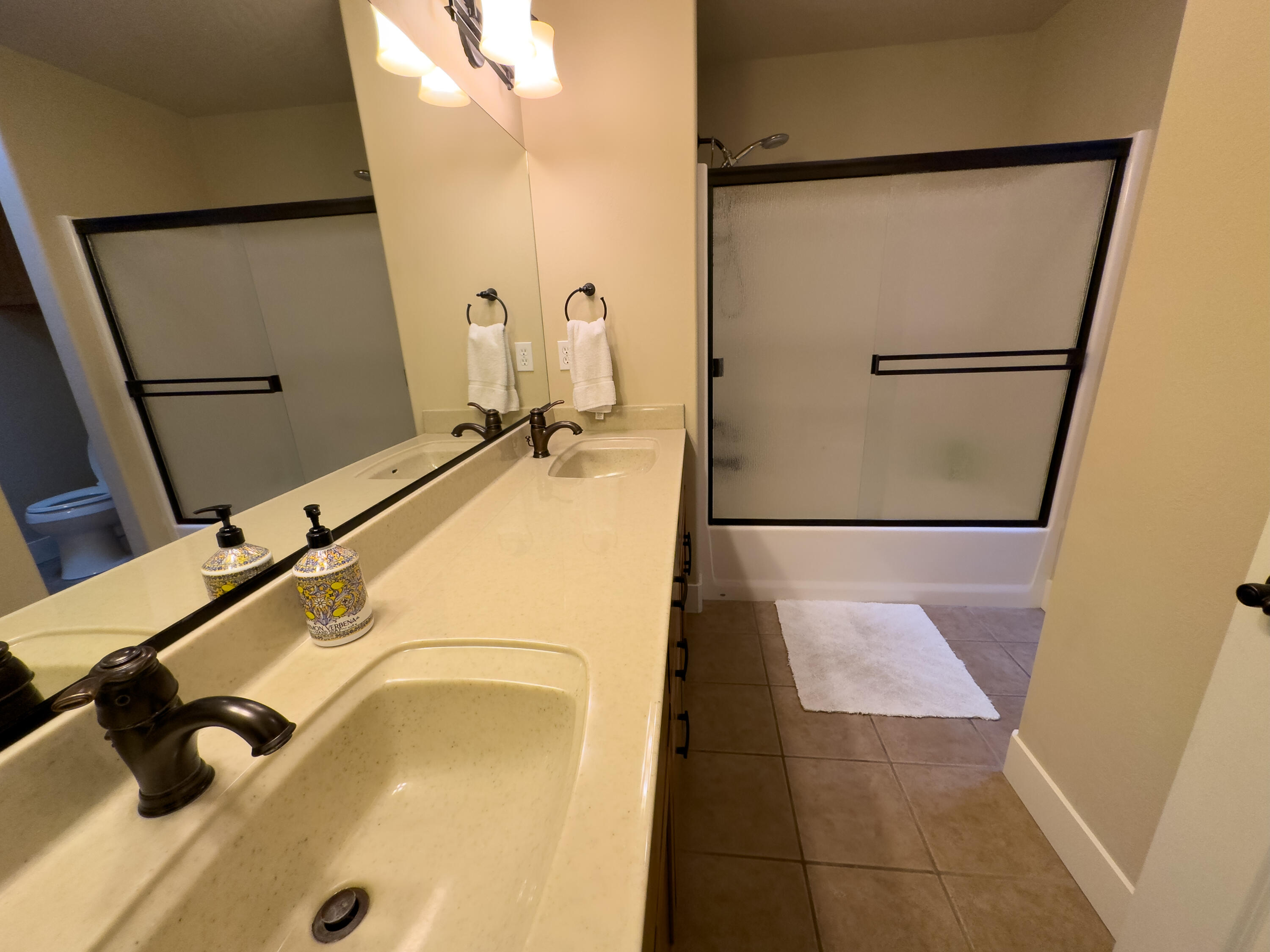 1101 Lithia Way Talent, OR 97540 - Photo 52 of 68 2024-01-24 12-57-25