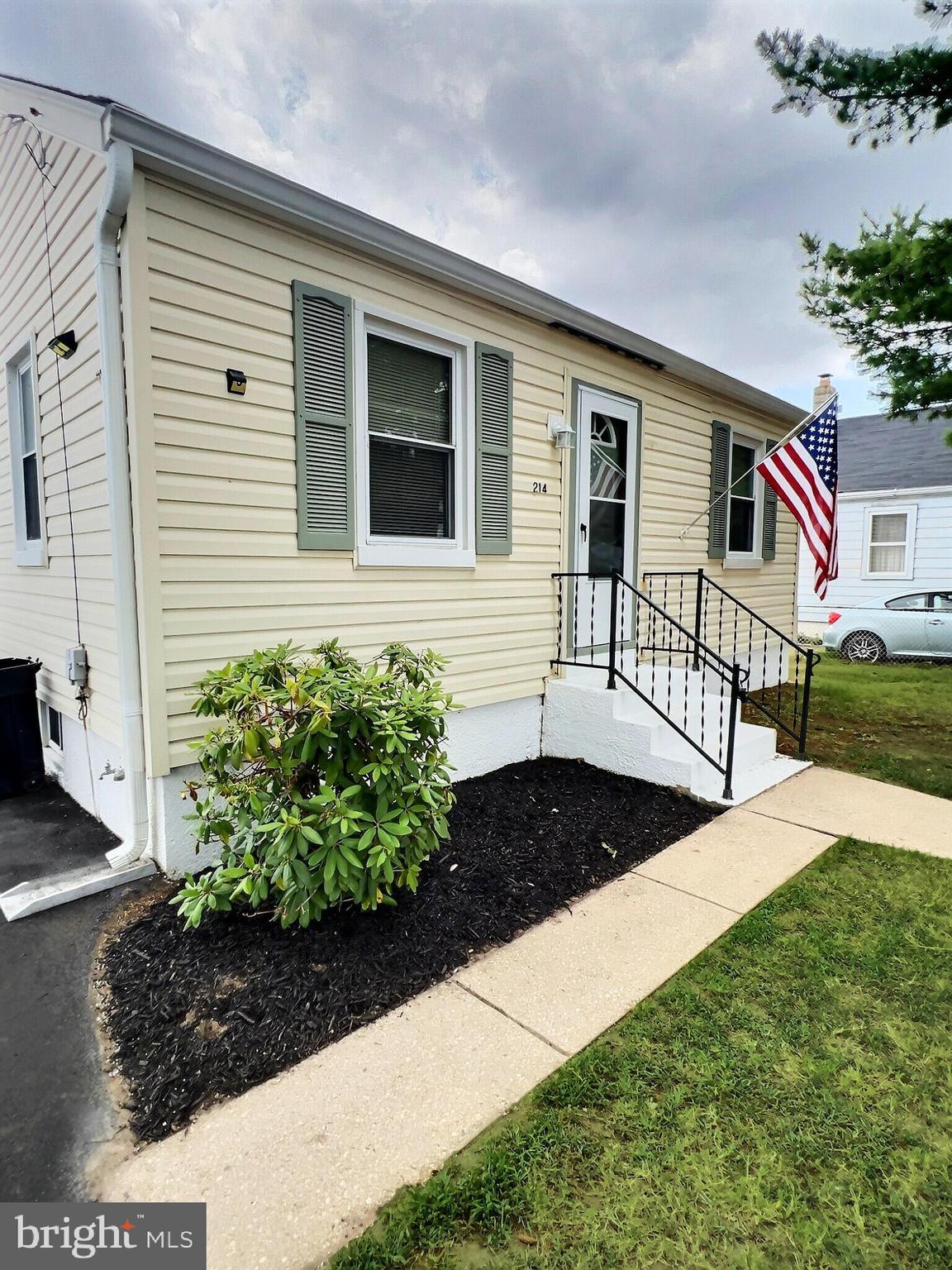 214 Parkwood Road Dundalk, MD 21222 - Photo 16 of 44