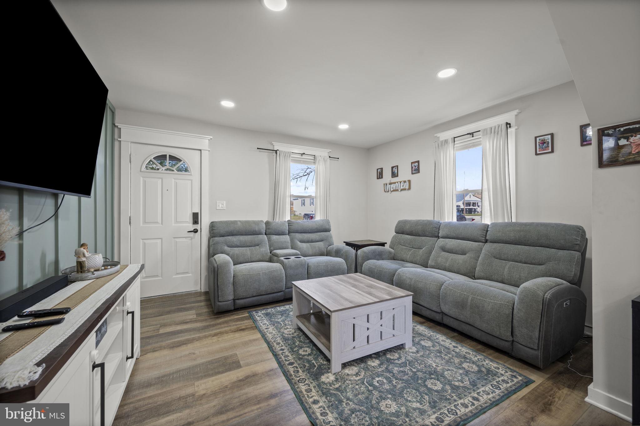 214 Parkwood Road Dundalk, MD 21222 - Photo 19 of 44