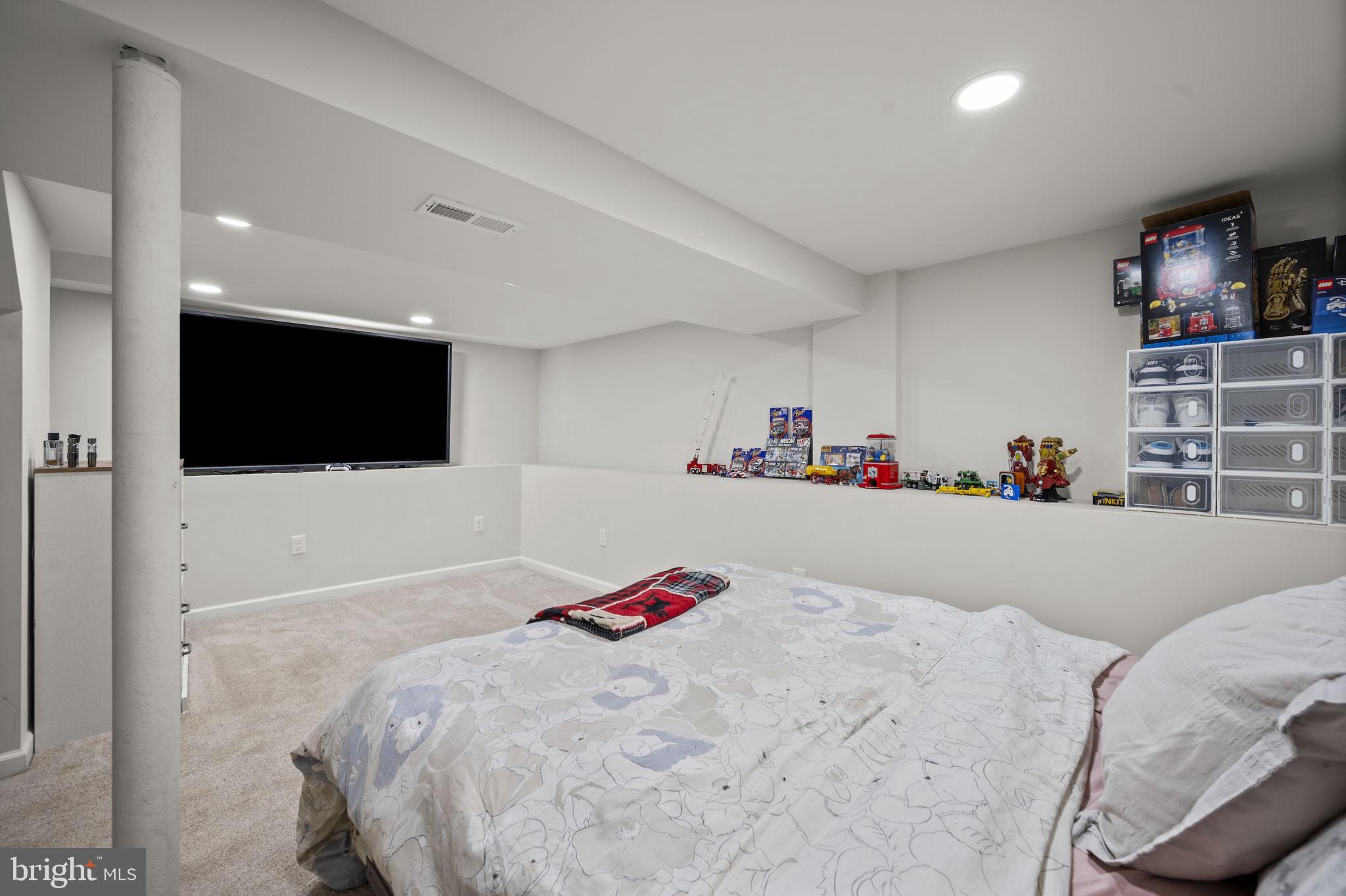 214 Parkwood Road Dundalk, MD 21222 - Photo 40 of 44