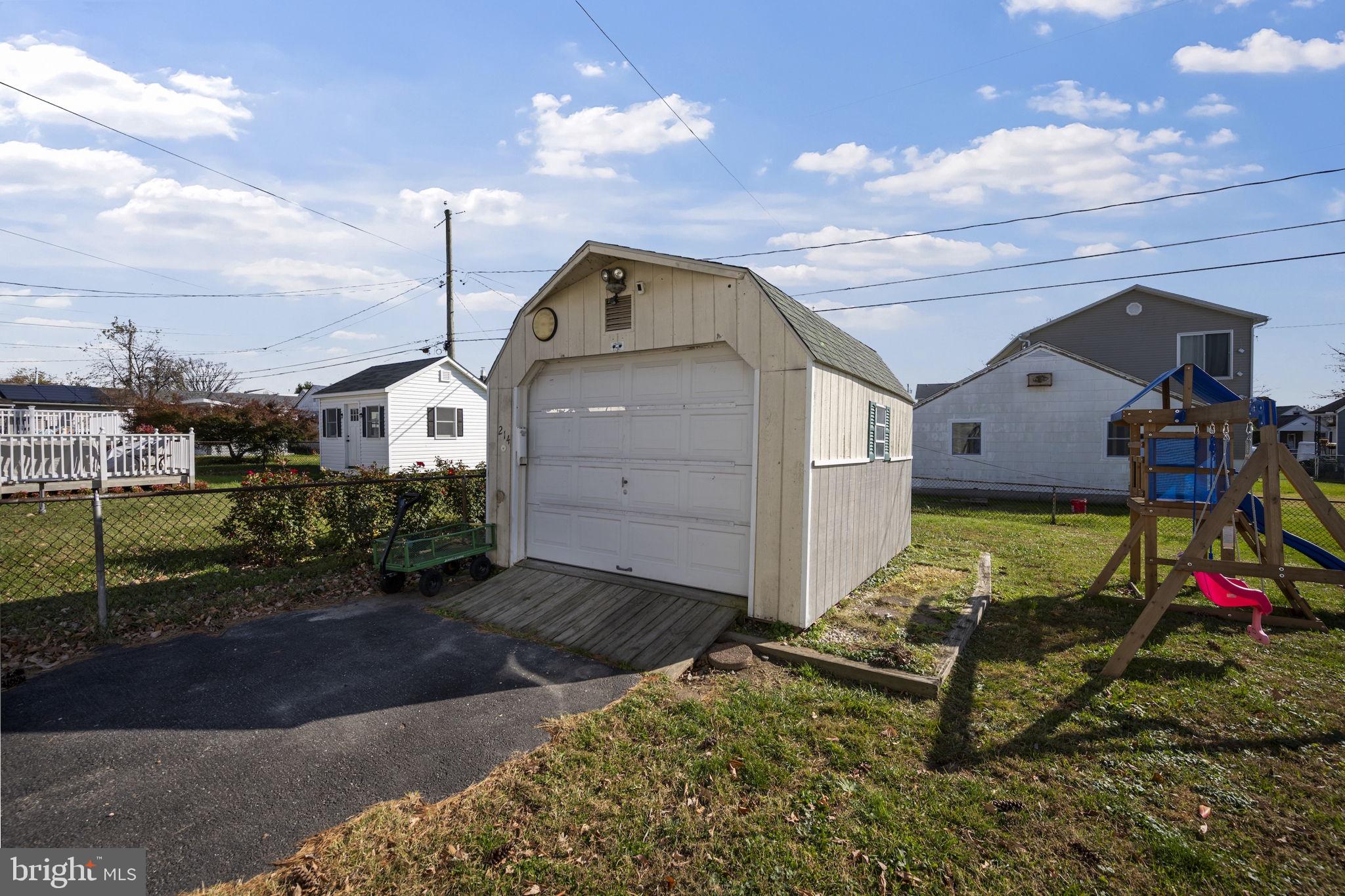 214 Parkwood Road Dundalk, MD 21222 - Photo 42 of 44