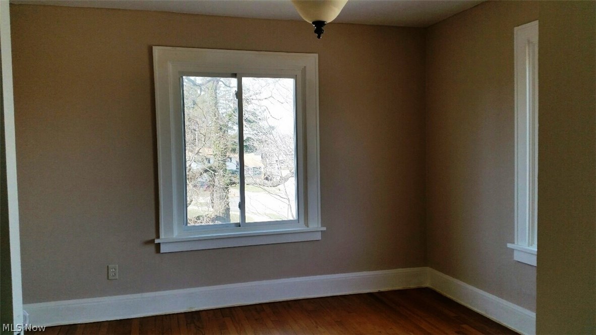 3454 Warren Road Cleveland, OH 44111 - Photo 14 of 25 Beautiful bedroom, a large space and a jack'n'jill style. Great hardwood. new windows thru-out the house.