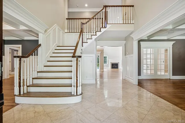 a view of entryway and hall