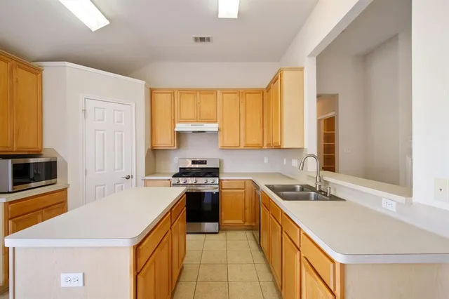 $2,200 | 9104 Norfolk Lane, McKinney, TX 75071