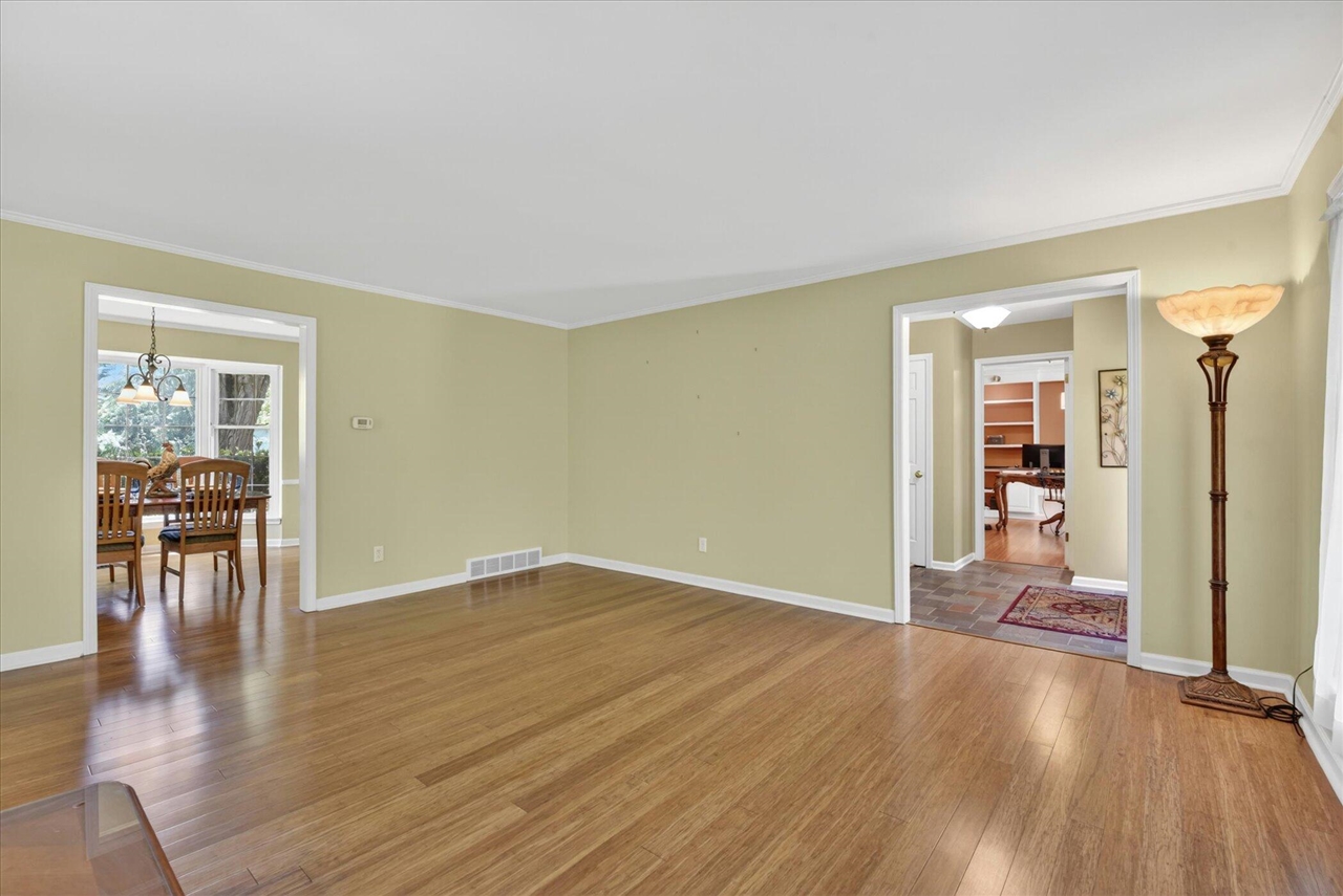 48377 Gyde Road Canton, MI 48187 - Photo 10 of 96