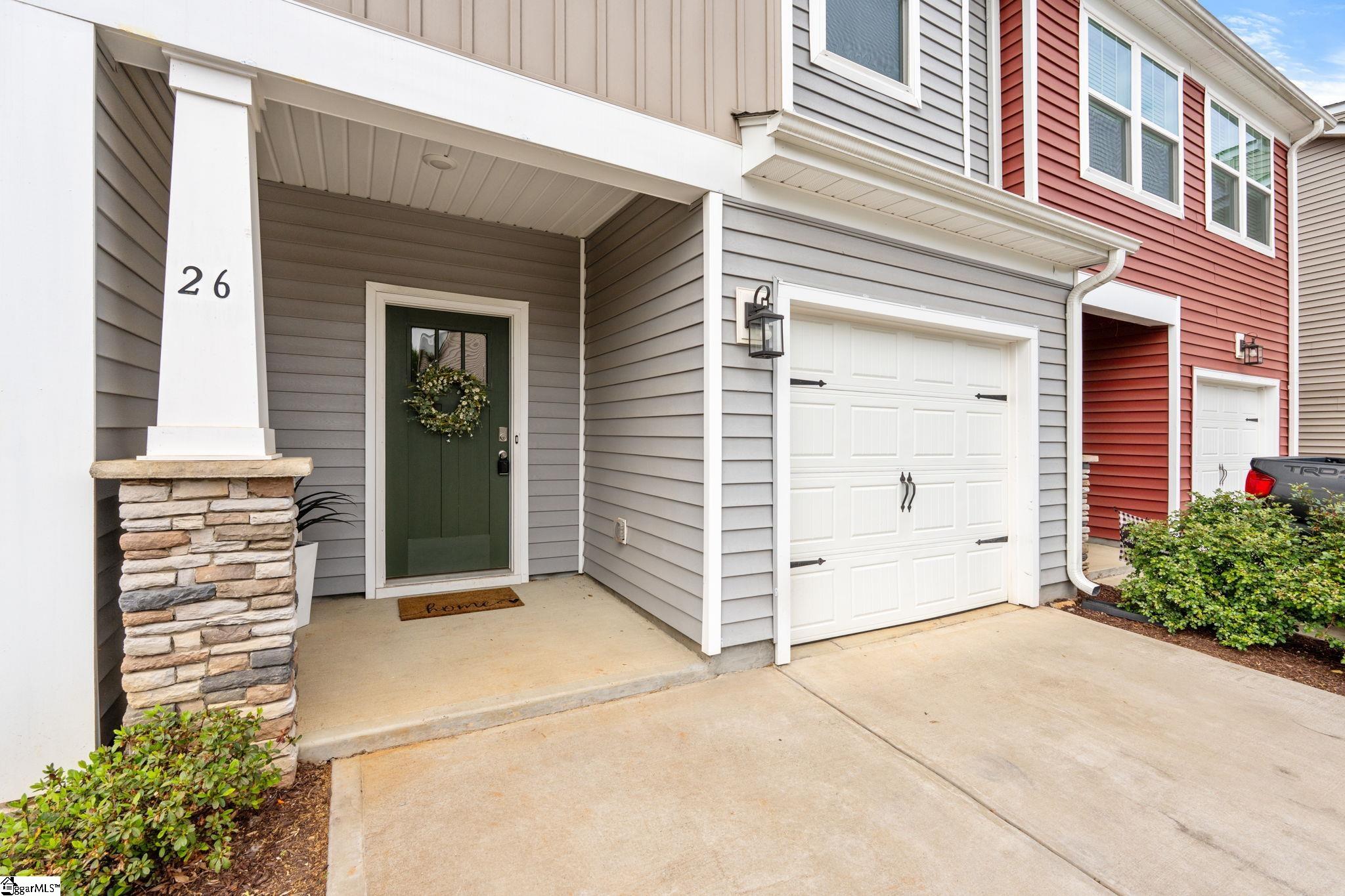 26 Starlake Road Simpsonville, SC 29681 - Photo 2 of 37