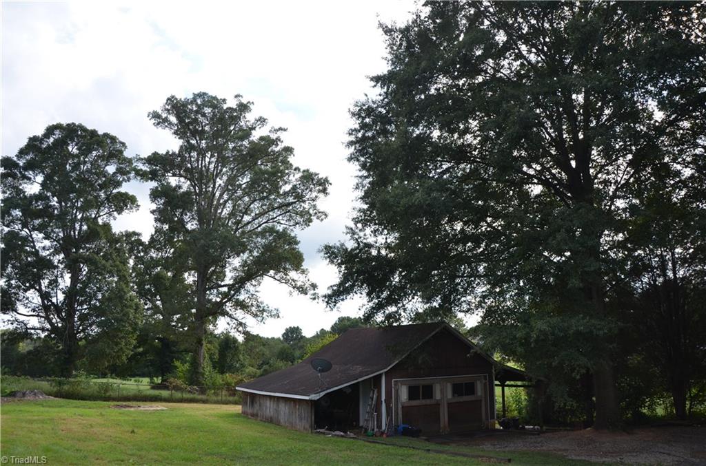 165 Hampton Road Winston-Salem, NC 27103 - Photo 26 of 30 Gallery Image 26