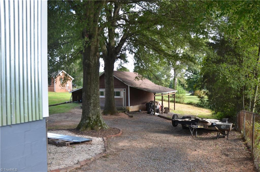 165 Hampton Road Winston-Salem, NC 27103 - Photo 27 of 30 Gallery Image 27