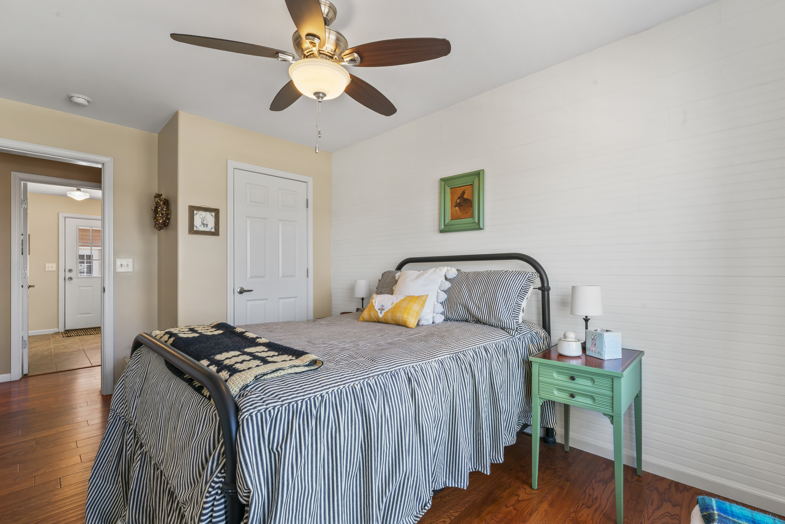 3015 North 1600 East Road Clifton, IL 60927 - Photo 29 of 46 a bedroom with a bed and a table