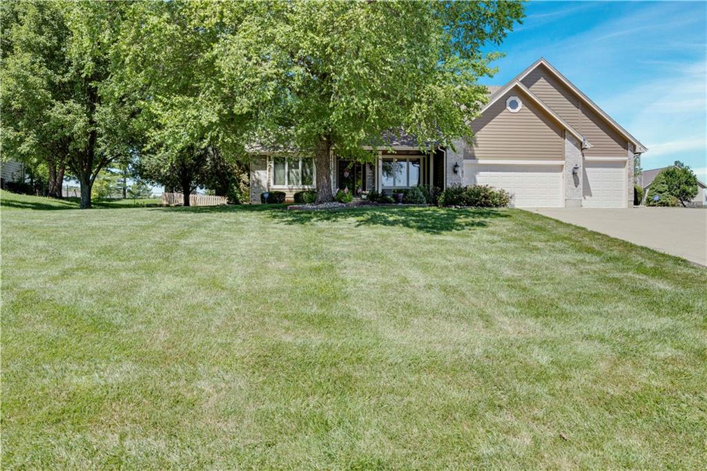 17713 157th Terrace Basehor, KS 66007 - Photo 2 of 50