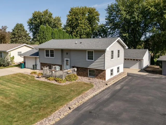 $339,900 | 223 Rena Belle Street Northwest, Eyota, MN 55934