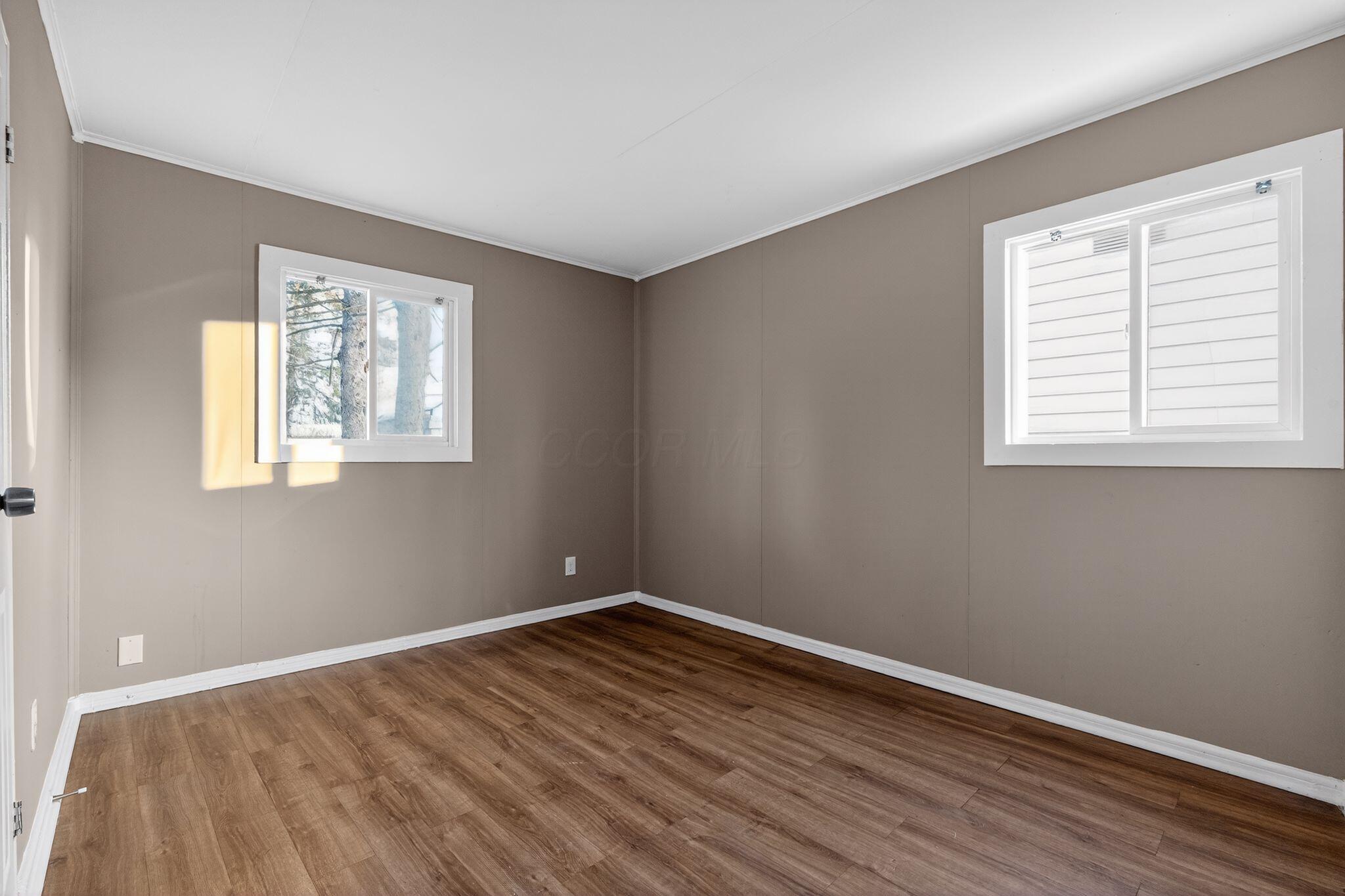 1042 South Hampton Road Columbus, OH 43227 - Photo 10 of 31 11_1042_S_Hampton_Rd_Columbus_OH_43227-L
