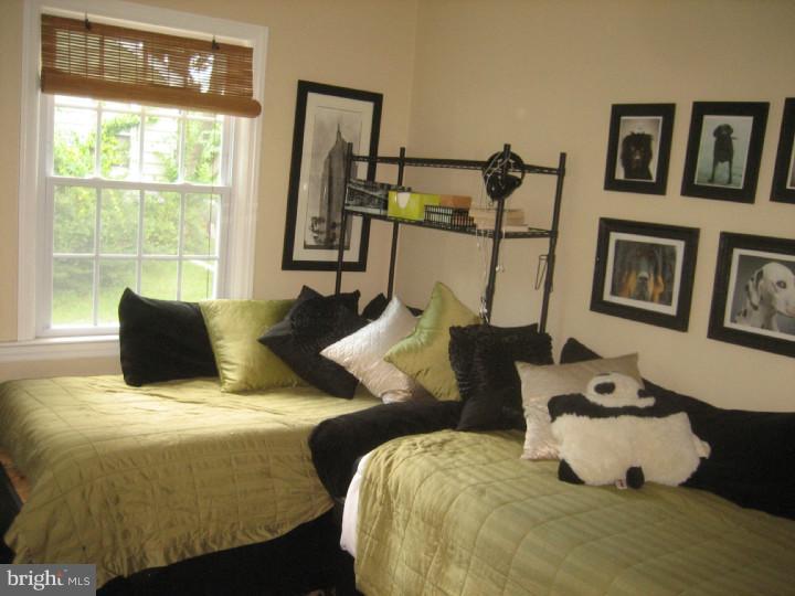 79 Blackwell Road Pennington, NJ 08534 - Photo 12 of 23 Gallery Image 12
