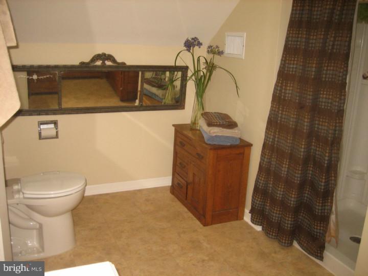 79 Blackwell Road Pennington, NJ 08534 - Photo 18 of 23 Gallery Image 18