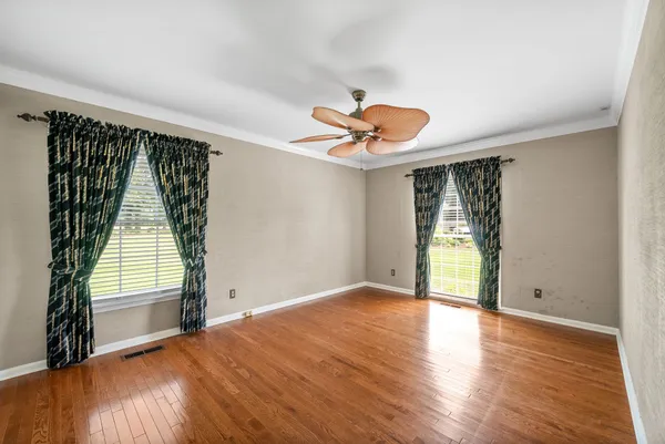 $454,900 | 230 Fairway Court, Hopkinsville, KY 42240