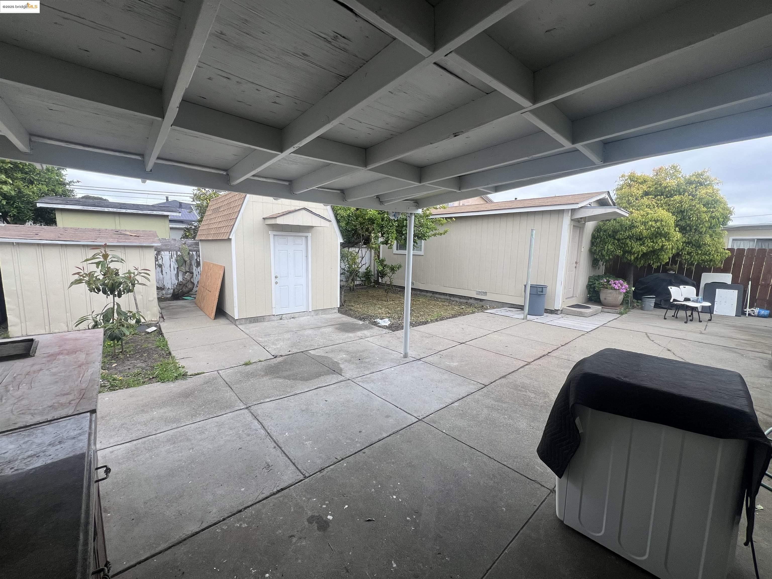2923 Devon Way San Pablo, CA 94806 - Photo 11 of 11 a view of a car garage