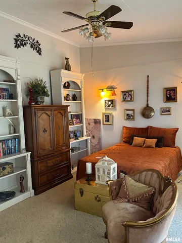 $299,500 | 944 South Lake Drive, Du Quoin, IL 62832