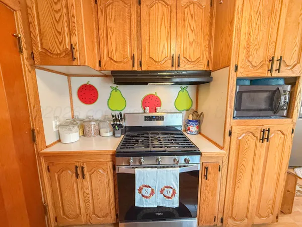 $325,000 | 1615 North Russell Street, Pampa, TX 79065