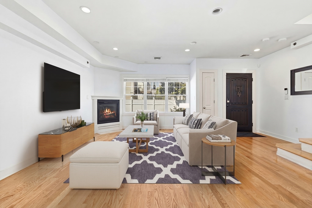 35 Middle Street, Unit 4 Boston, MA 02127 - Photo 2 of 18
