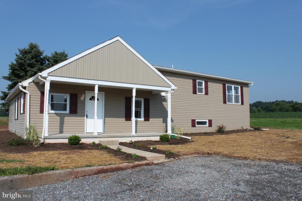 2769 Harvest Road Elizabethtown, PA 17022 - Photo 1 of 31