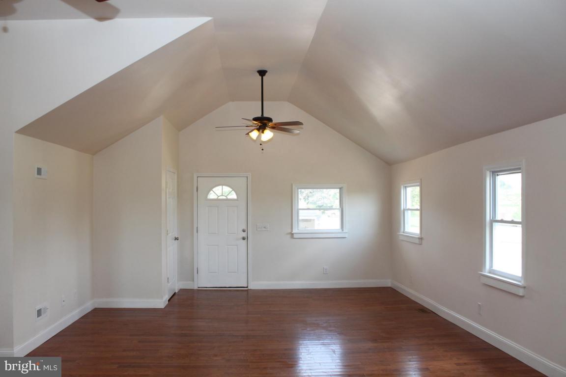 2769 Harvest Road Elizabethtown, PA 17022 - Photo 2 of 31