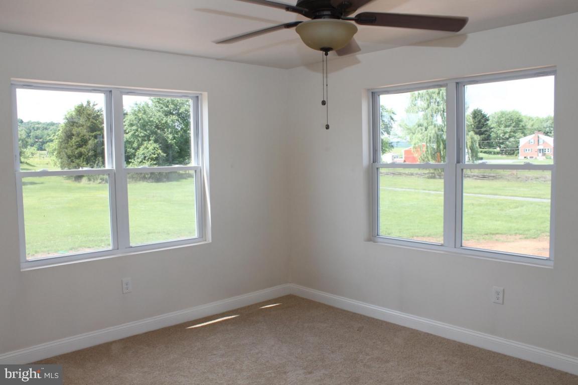 2769 Harvest Road Elizabethtown, PA 17022 - Photo 15 of 31