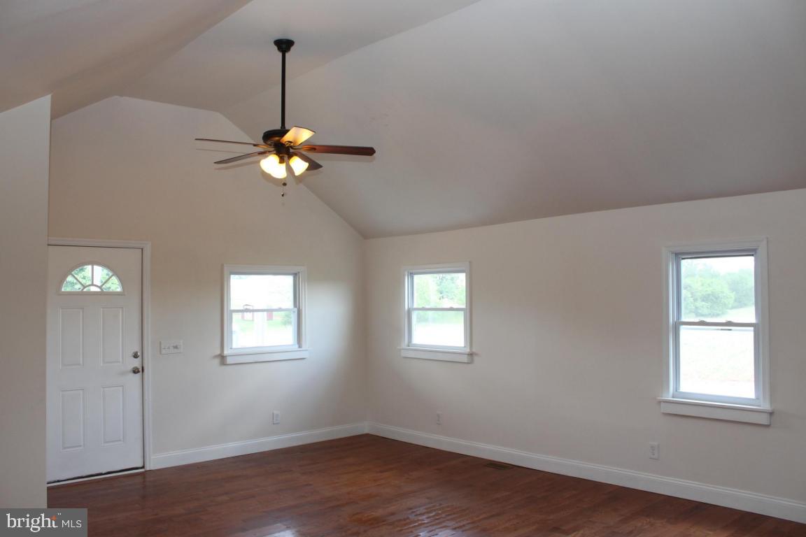 2769 Harvest Road Elizabethtown, PA 17022 - Photo 6 of 31