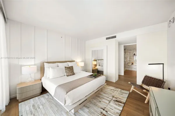 $14,250 | 2201 Collins Avenue, Unit 811, Miami Beach, FL 33139