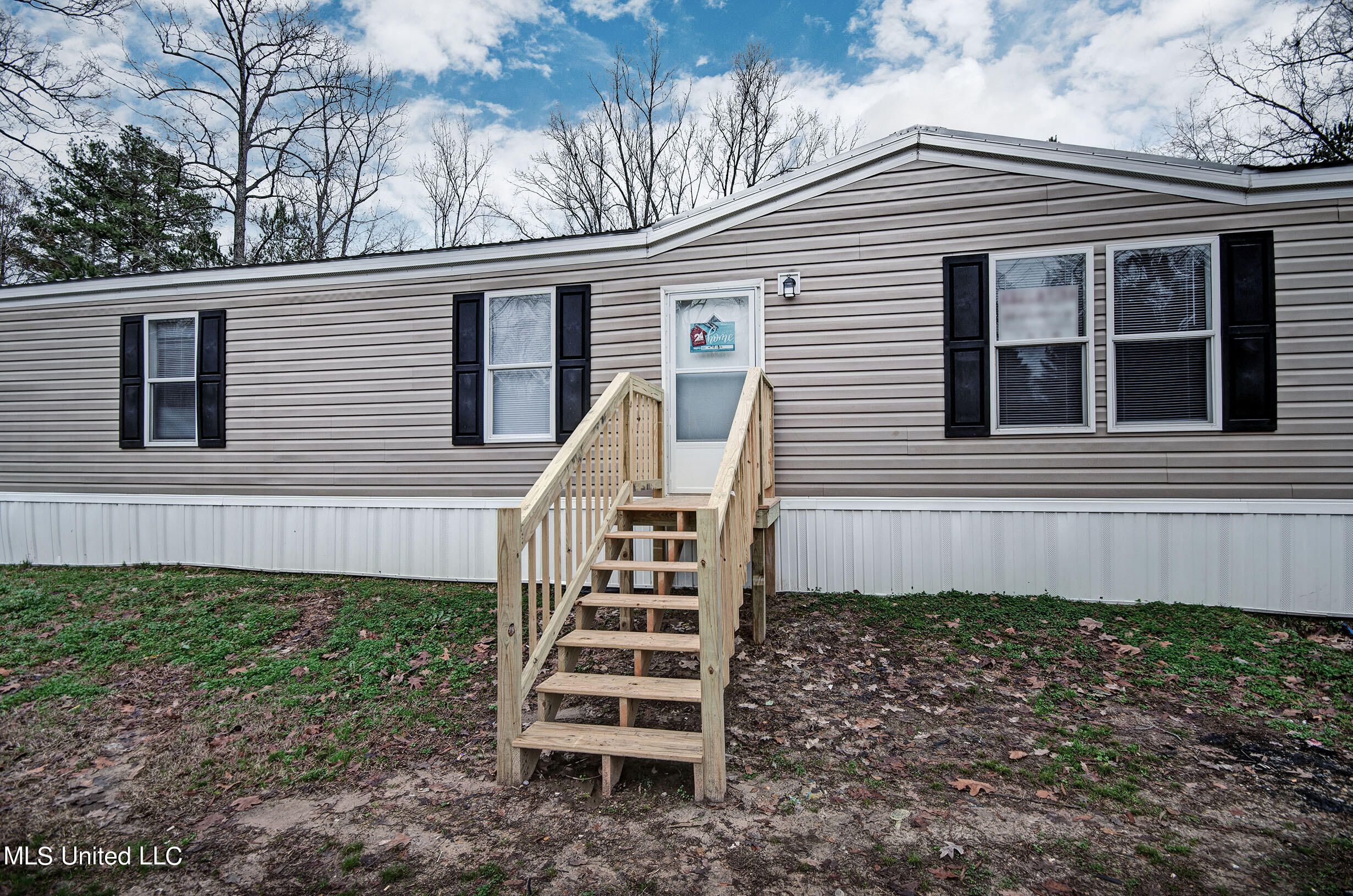 285 Coke Road Florence, MS 39073 - Photo 3 of 27 IMGP7628_29_30