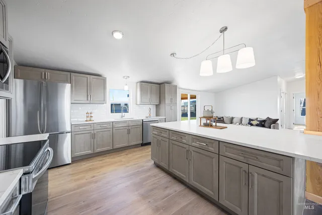 $675,000 | 4558 Lott Road, Mountain Home, ID 83647