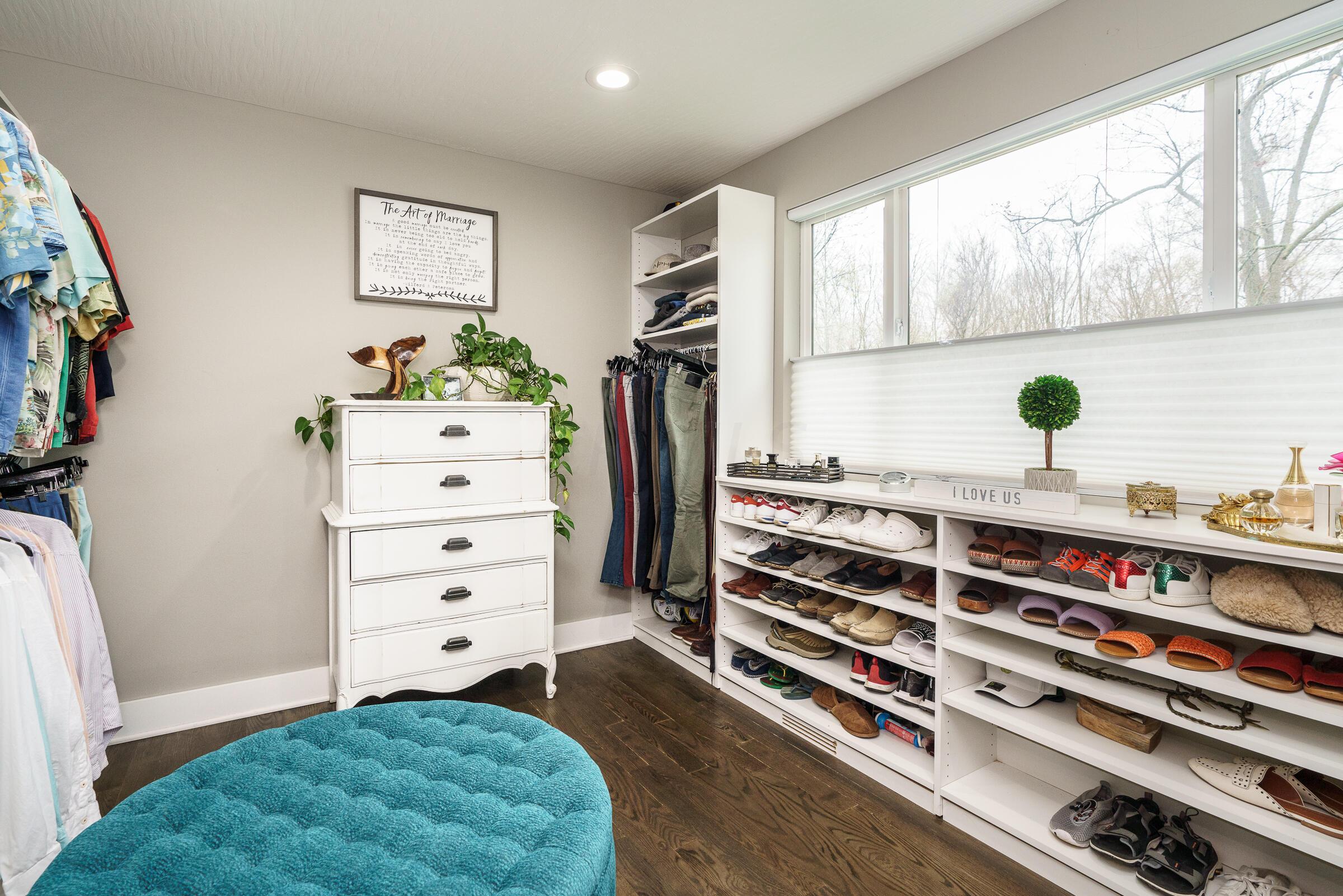 7133 South Section Line Road Delaware, OH 43015 - Photo 17 of 48 Primary Suite Walk-In Closet