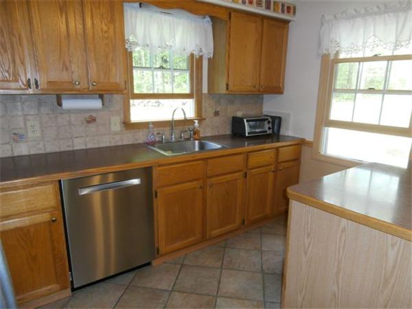 88 Williamsville Road Hubbardston, MA 01452 - Photo 12 of 29 Gallery Image 12