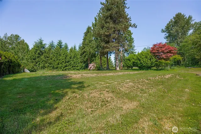 a view of an outdoor space and a yard