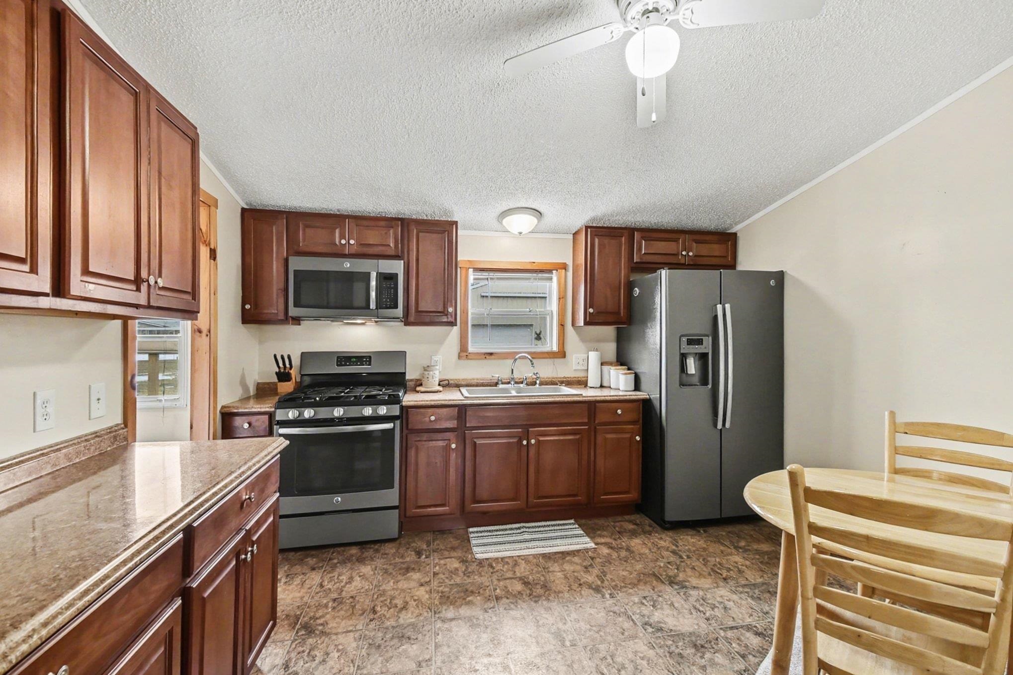 1526 East Miller Road Midland, MI 48640 - Photo 5 of 17