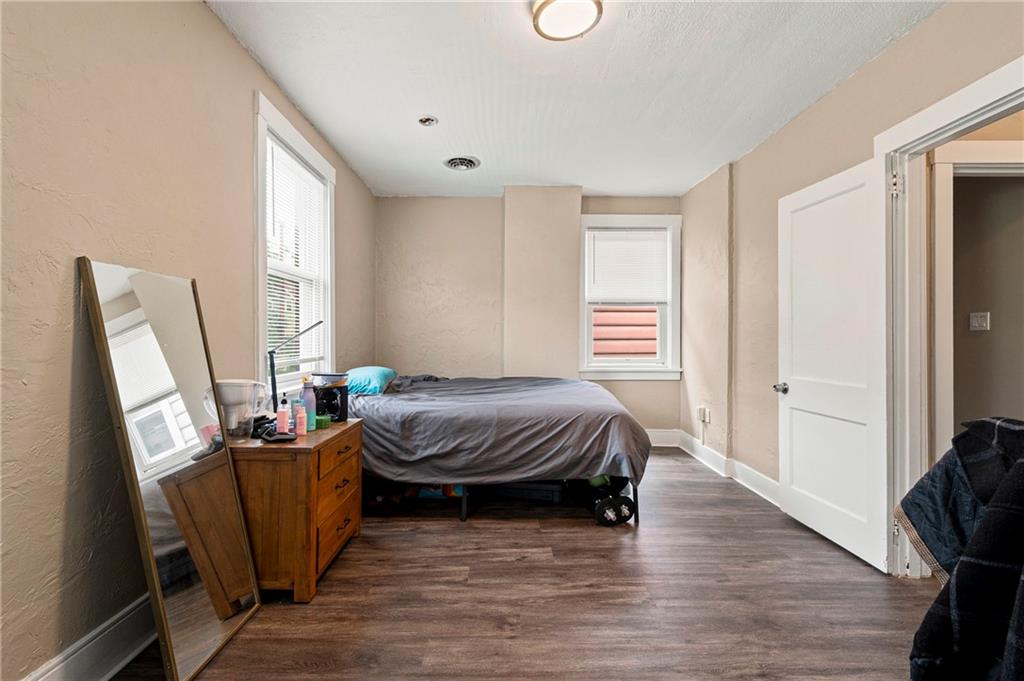 129 Burrows Street Pittsburgh, PA 15213 - Photo 18 of 29 Gallery Image 18