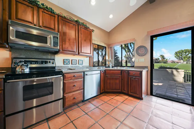 $749,000 | 360 Running Springs Drive, Palm Desert, CA 92211