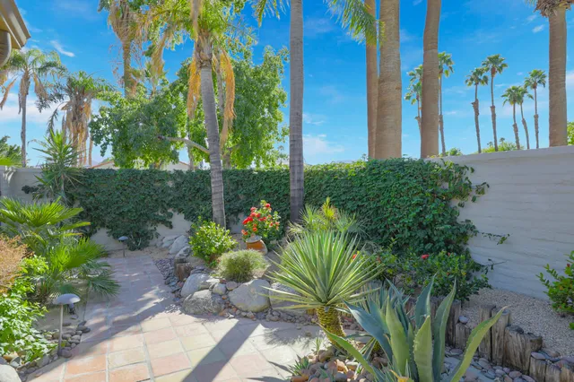 $749,000 | 360 Running Springs Drive, Palm Desert, CA 92211