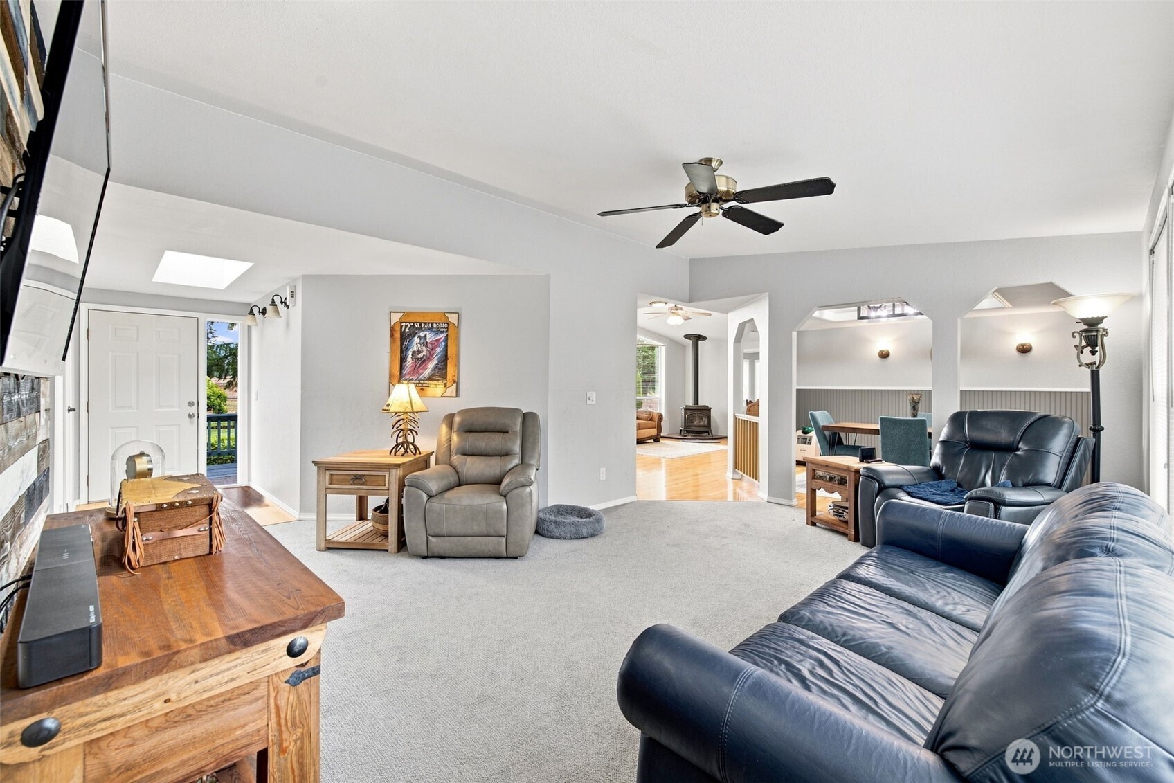 12424 Moes Road Southeast Rainier, WA 98576 - Photo 27 of 40 Gallery Image 27