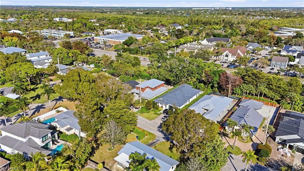 1070 13th Street North Naples, FL 34102 - Photo 4 of 11