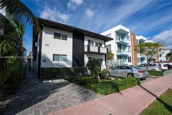 $1,900 | 1120 Euclid Avenue, Unit 2, Miami Beach, FL 33139
